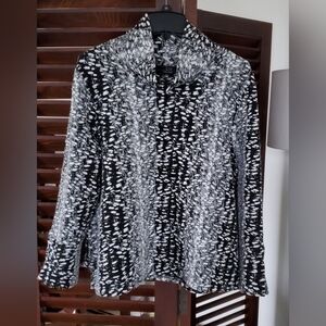 LIV By Habitat Black and White Top Size Medium